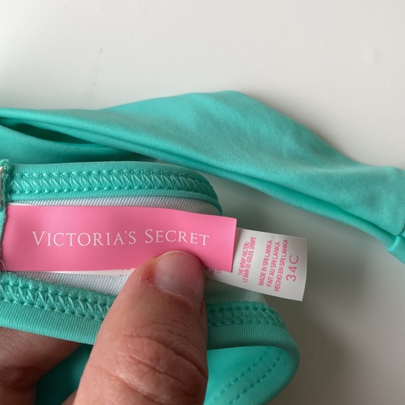NWOT Victoria’s Secret V Crossover Bikini Top - Picture 4 of 10